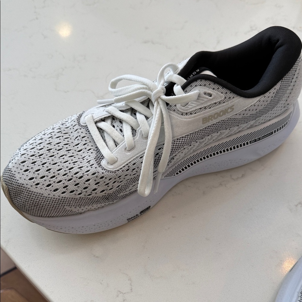Brooks GTS Adrenaline White/Grey Running Shoes - Picture 6 of 9
